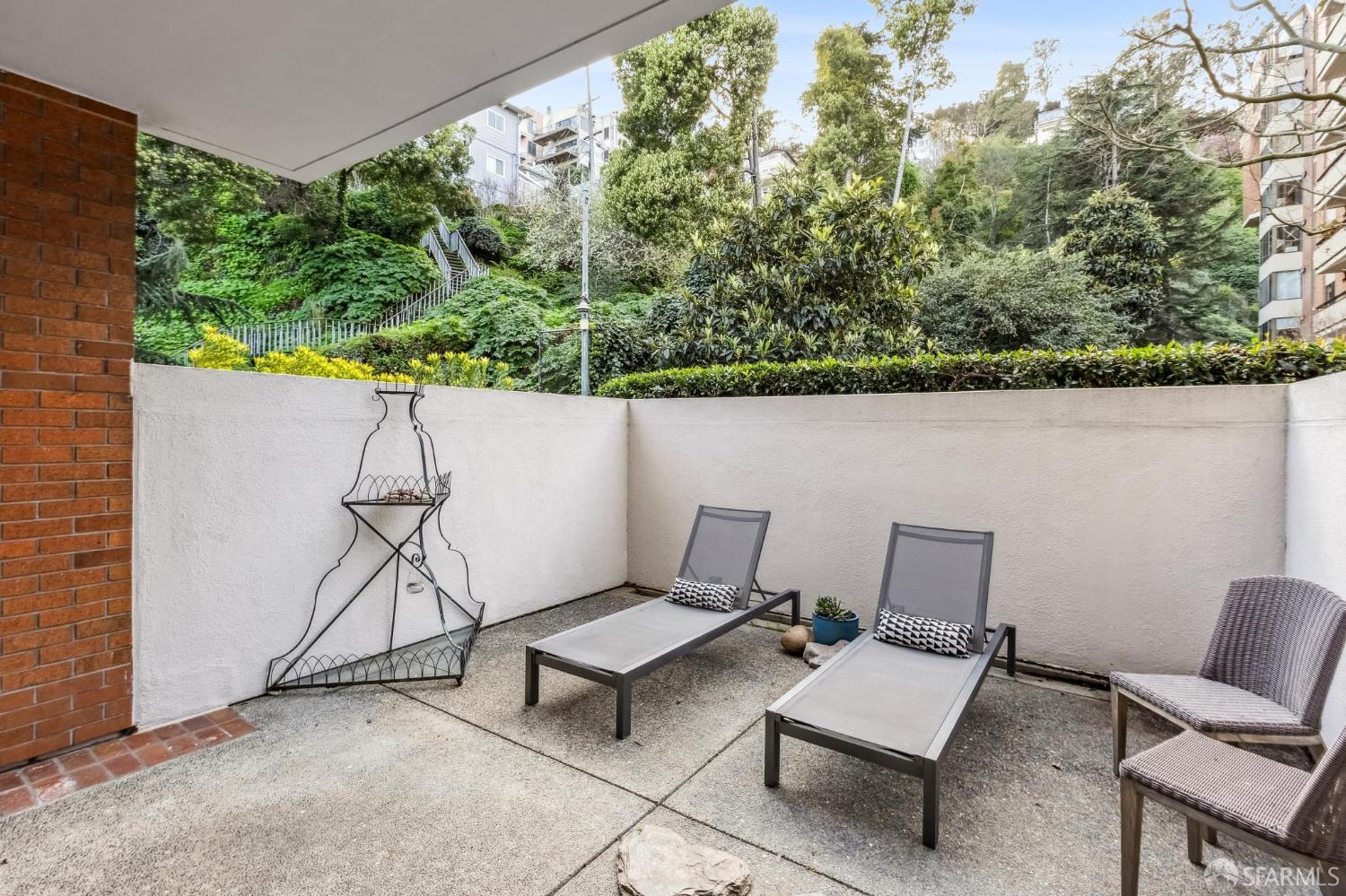 Photo #4: 426102662 Listing: Photo #4