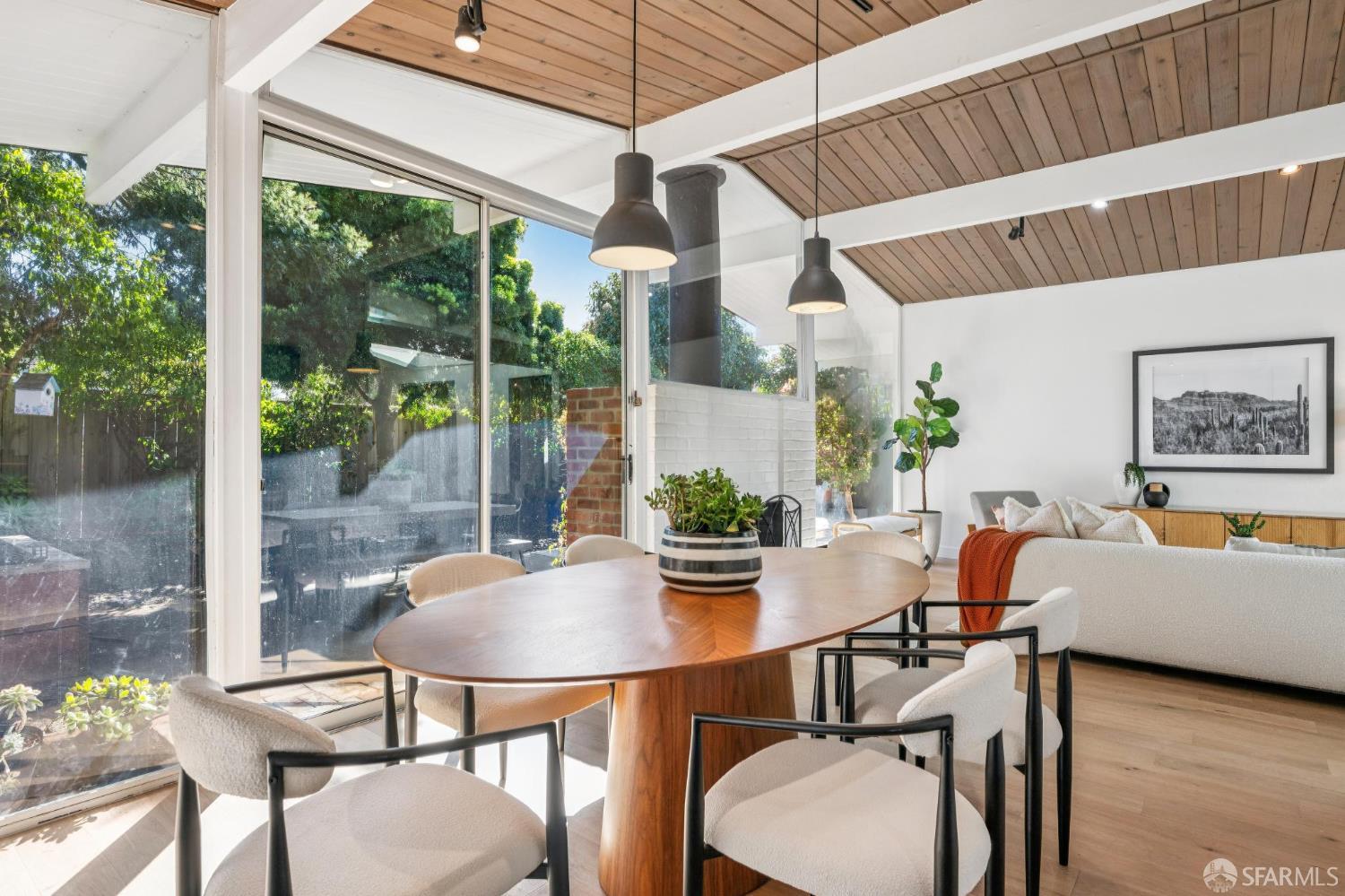 Detail Gallery Image 8 of 29 For 249 Sandpiper Ct, Foster City,  CA 94404 - 4 Beds | 2 Baths