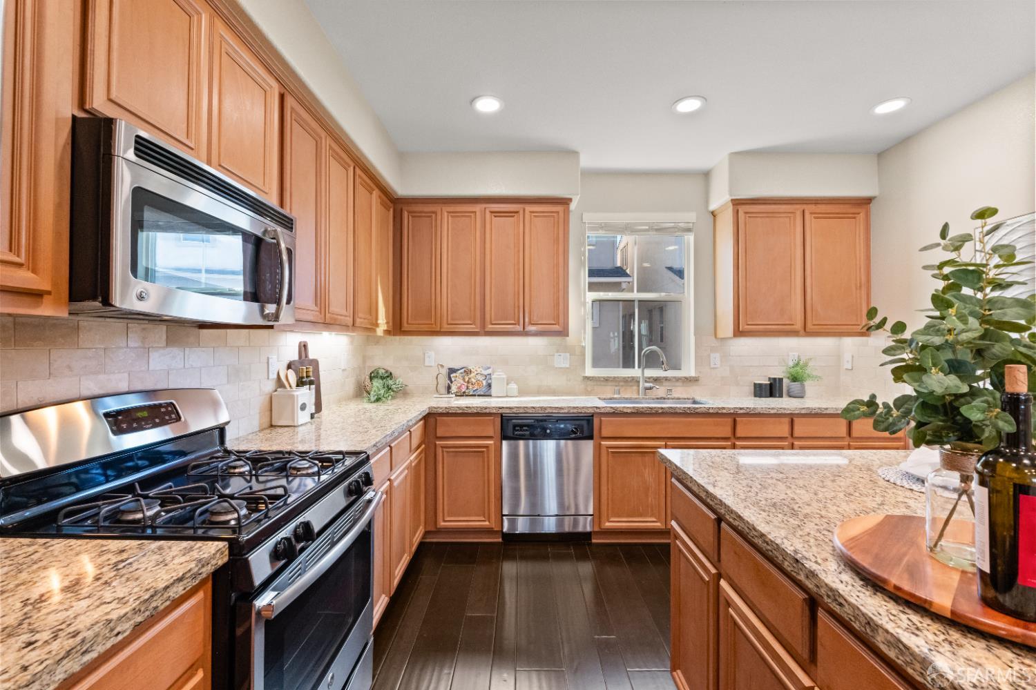 Detail Gallery Image 21 of 65 For 63 Braxton Ter, Campbell,  CA 95008 - 3 Beds | 3/1 Baths