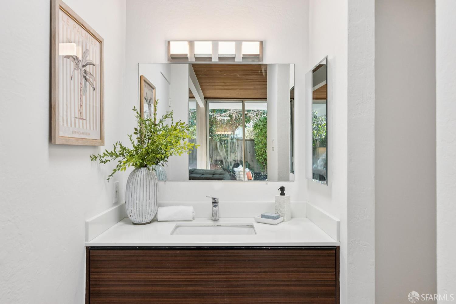 Detail Gallery Image 15 of 29 For 249 Sandpiper Ct, Foster City,  CA 94404 - 4 Beds | 2 Baths