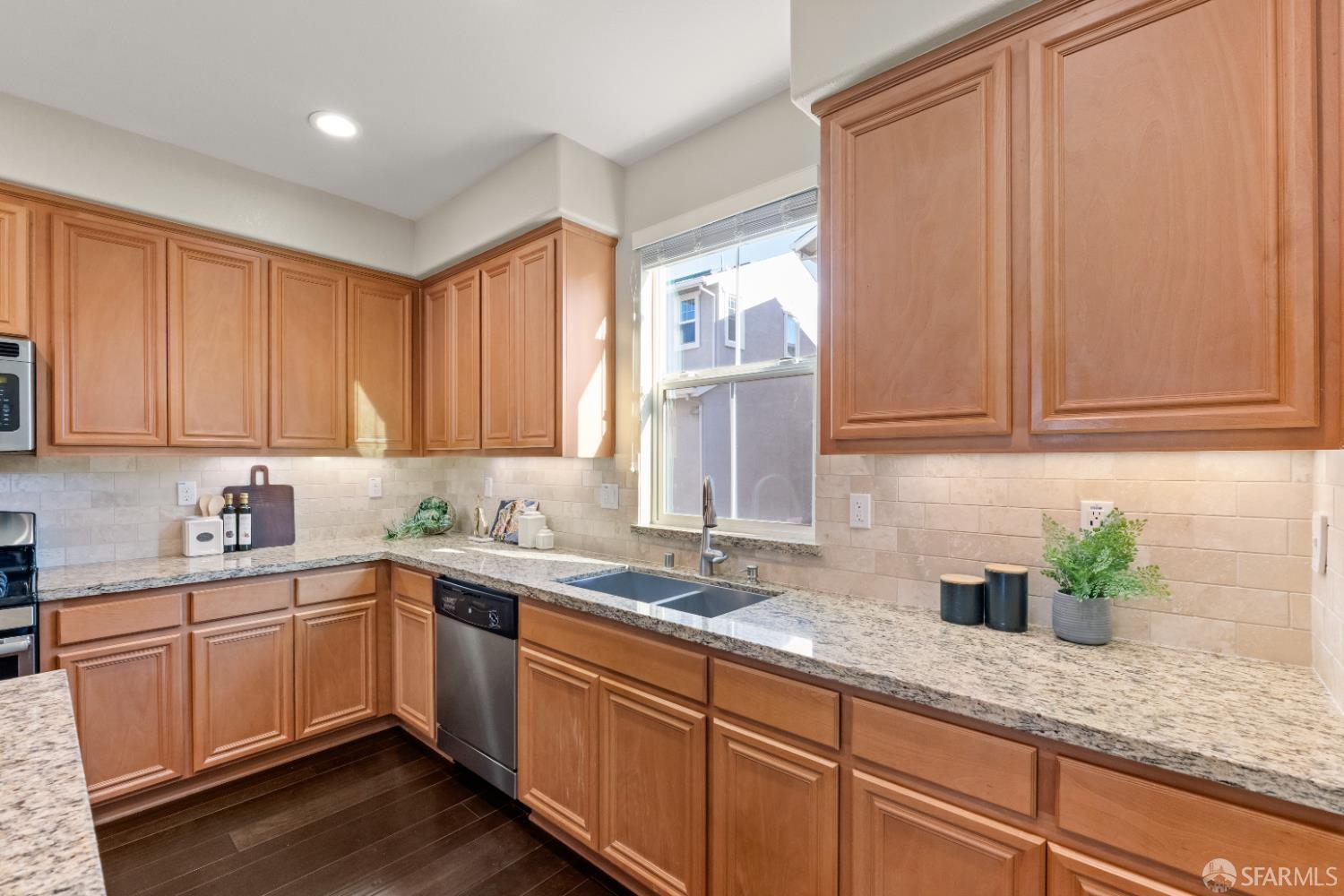 Detail Gallery Image 18 of 65 For 63 Braxton Ter, Campbell,  CA 95008 - 3 Beds | 3/1 Baths