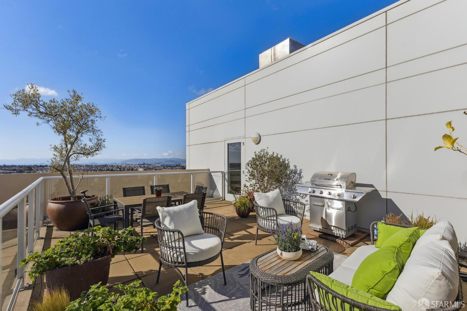 Detail Gallery Image 46 of 52 For 222 Broadway Ave #1505,  Oakland,  CA 94607 - 2 Beds | 2/1 Baths