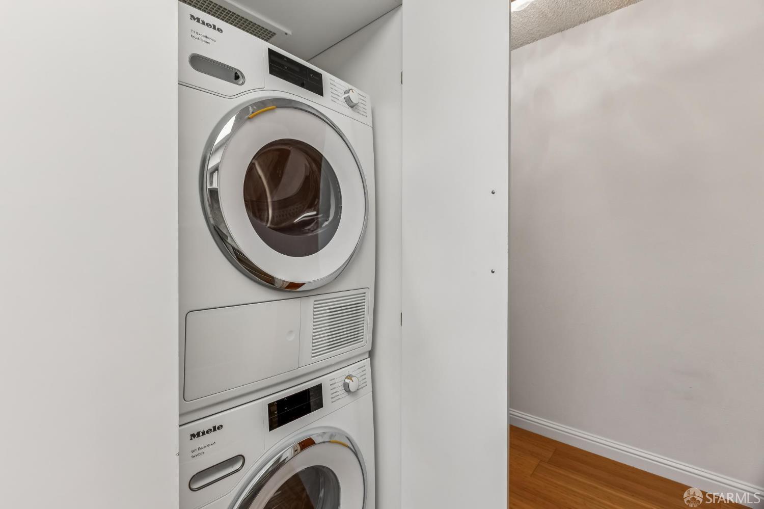 Photo #25: 426102662 Listing: Photo #25