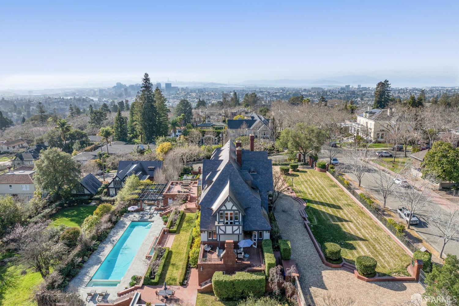 Detail Gallery Image 72 of 74 For 62 Farragut Ave, Piedmont,  CA 94610 - 6 Beds | 8/1 Baths