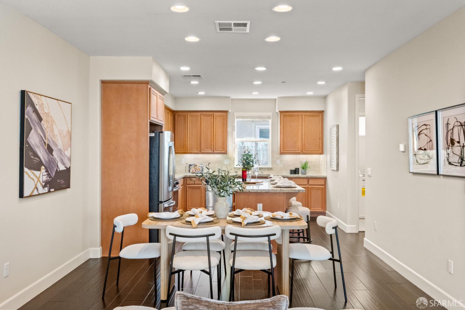 Detail Gallery Image 11 of 65 For 63 Braxton Ter, Campbell,  CA 95008 - 3 Beds | 3/1 Baths