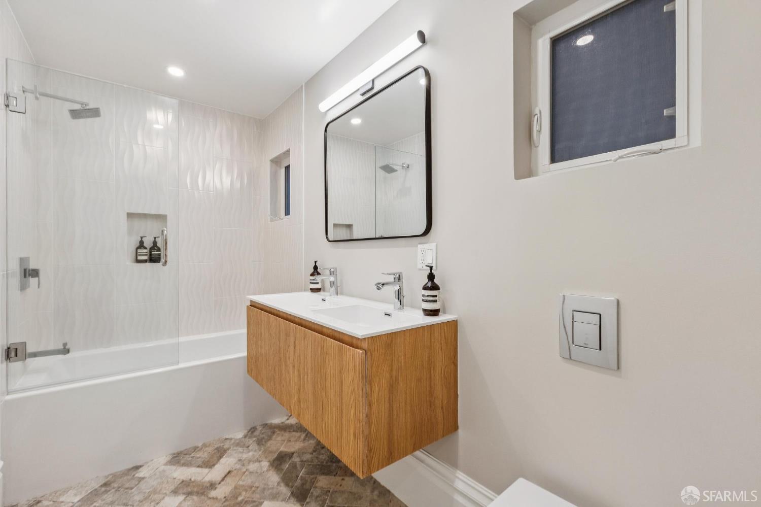 Photo #26: 426101626 Listing: Photo #26