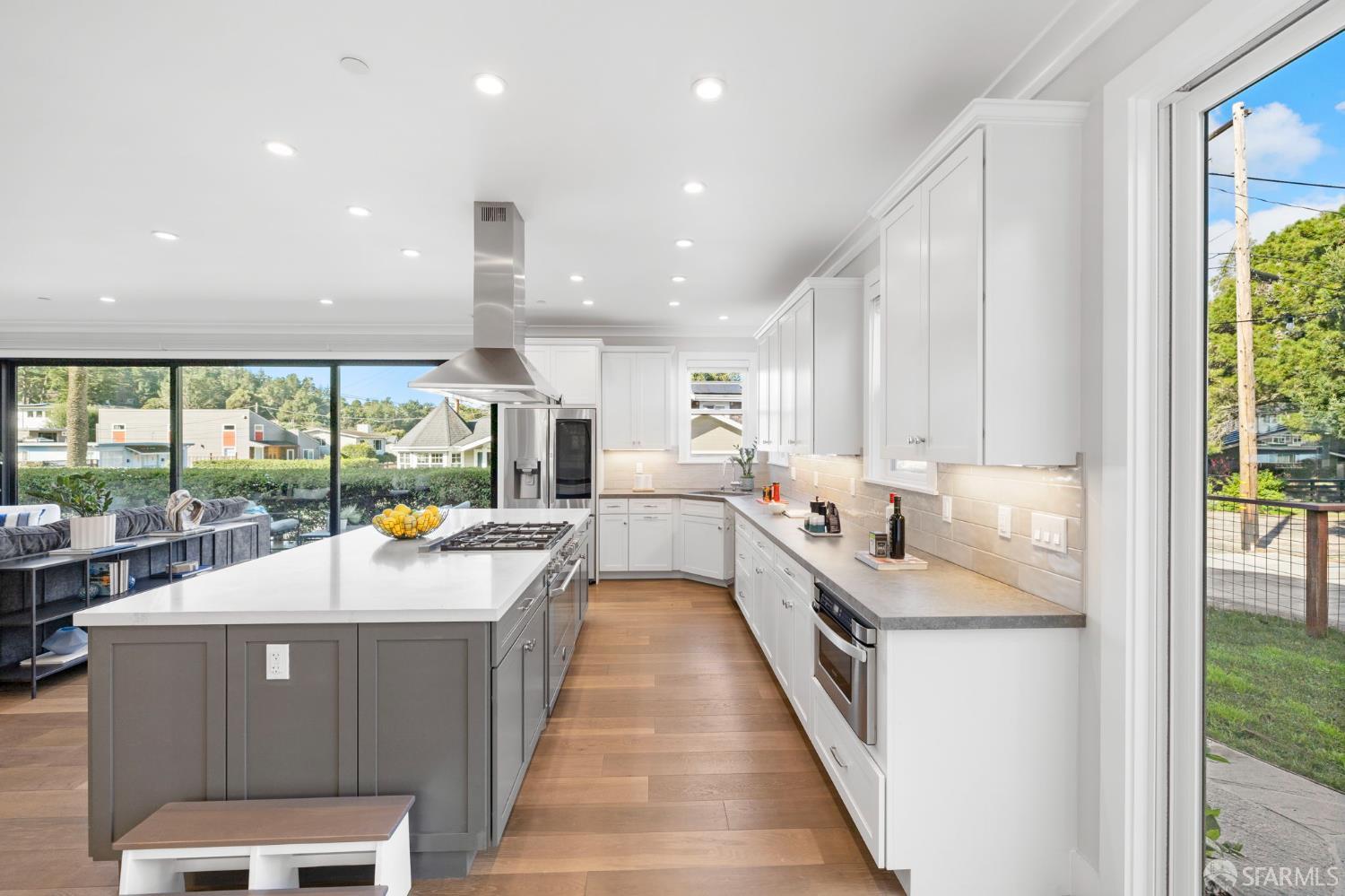 Detail Gallery Image 19 of 66 For 191 Winona Ave, Pacifica,  CA 94044 - 4 Beds | 3 Baths