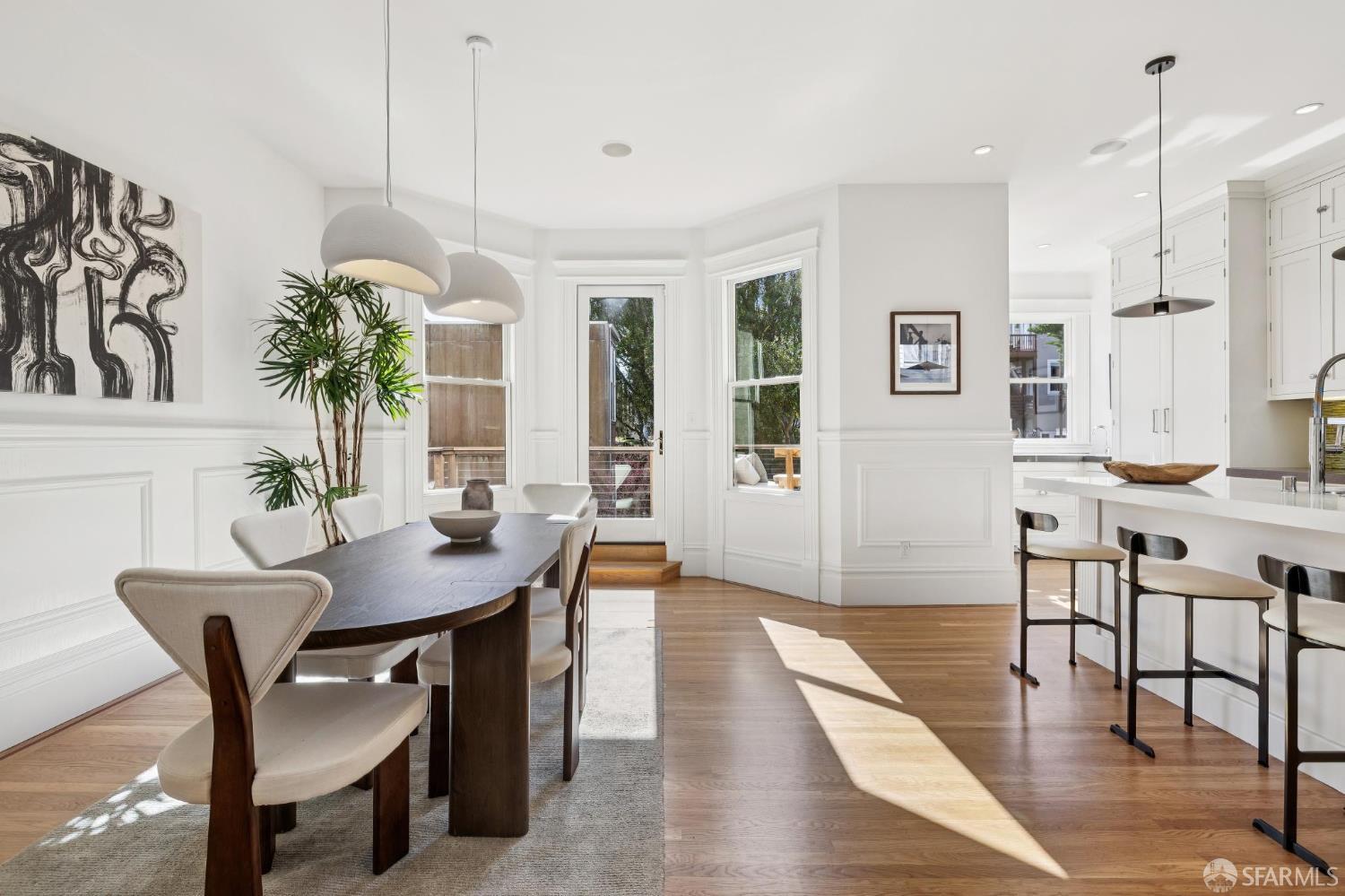 Detail Gallery Image 2 of 25 For 1971 15th St, San Francisco,  CA 94114 - 2 Beds | 2 Baths