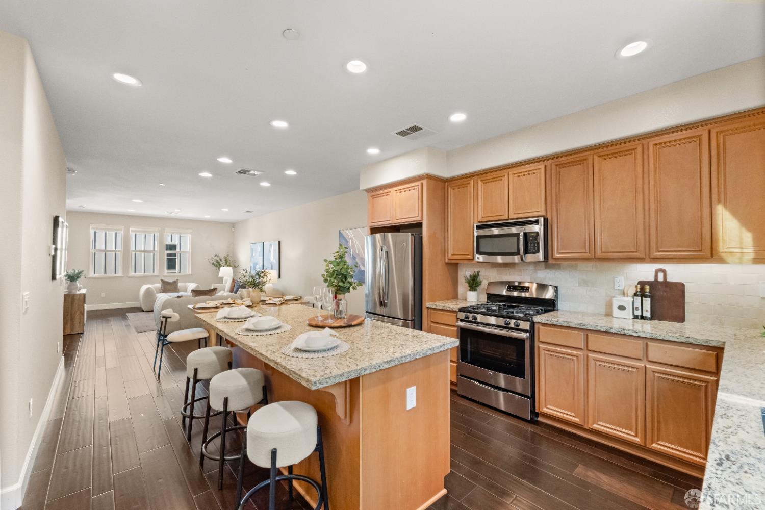 Detail Gallery Image 17 of 65 For 63 Braxton Ter, Campbell,  CA 95008 - 3 Beds | 3/1 Baths