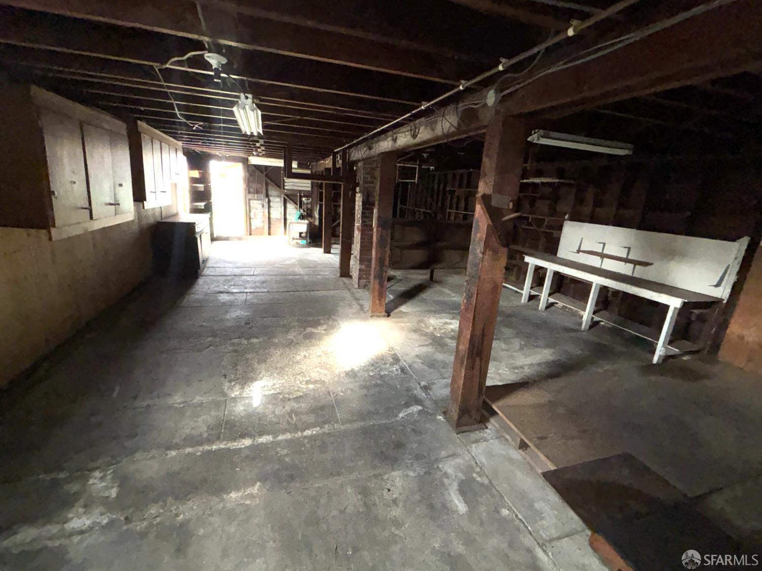 Detail Gallery Image 16 of 18 For 621 16th St, Richmond,  CA 94801 - 3 Beds | 2 Baths