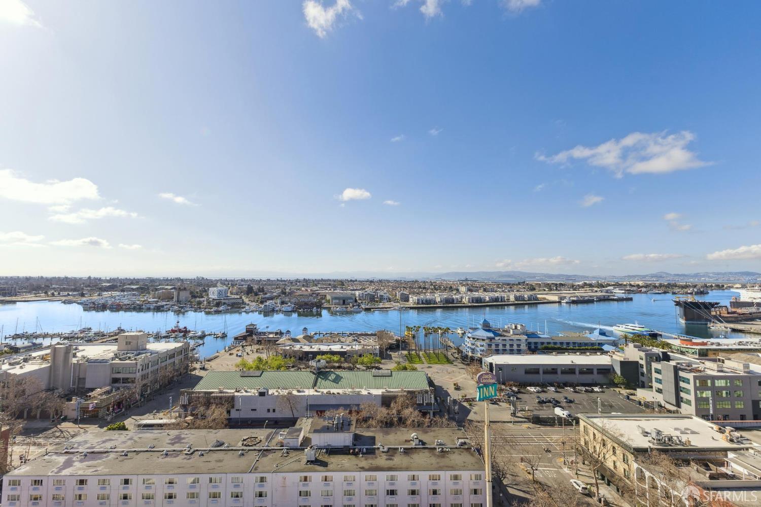 Detail Gallery Image 47 of 52 For 222 Broadway Ave #1505,  Oakland,  CA 94607 - 2 Beds | 2/1 Baths