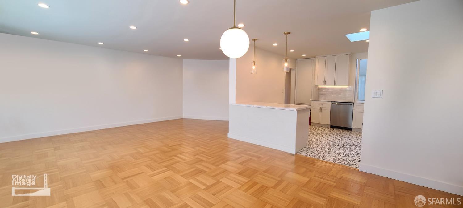 Detail Gallery Image 3 of 24 For 570 27th Ave, San Francisco,  CA 94121 - – Beds | – Baths