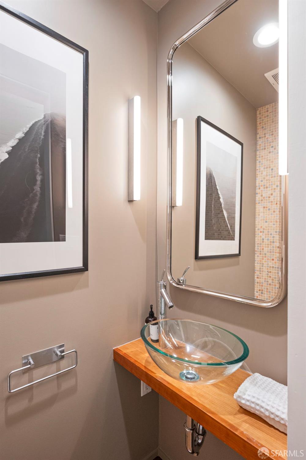 Detail Gallery Image 34 of 52 For 3853 22nd St, San Francisco,  CA 94114 - 3 Beds | 2/1 Baths