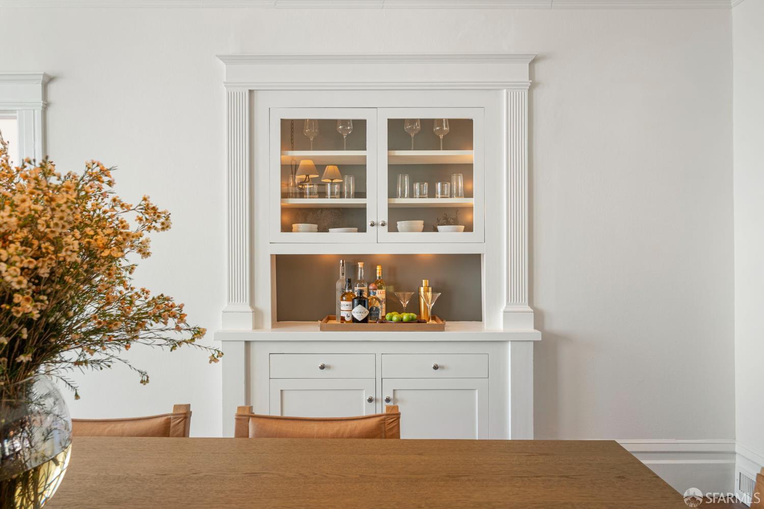 Detail Gallery Image 10 of 52 For 3853 22nd St, San Francisco,  CA 94114 - 3 Beds | 2/1 Baths