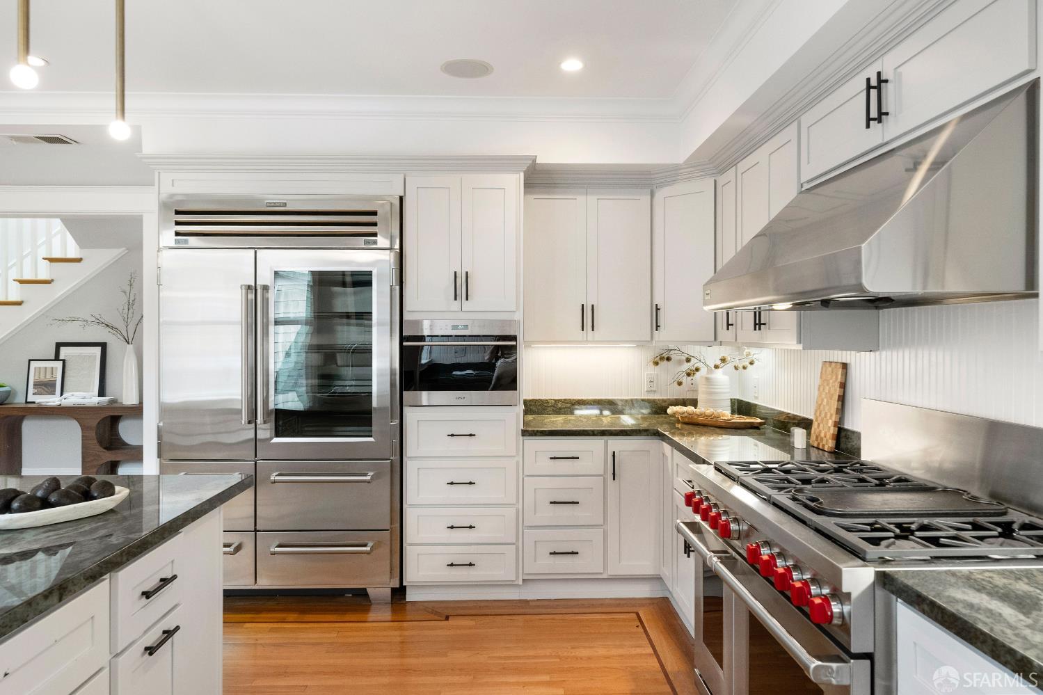 Detail Gallery Image 20 of 70 For 4241 25th St #2,  San Francisco,  CA 94114 - 4 Beds | 3/1 Baths