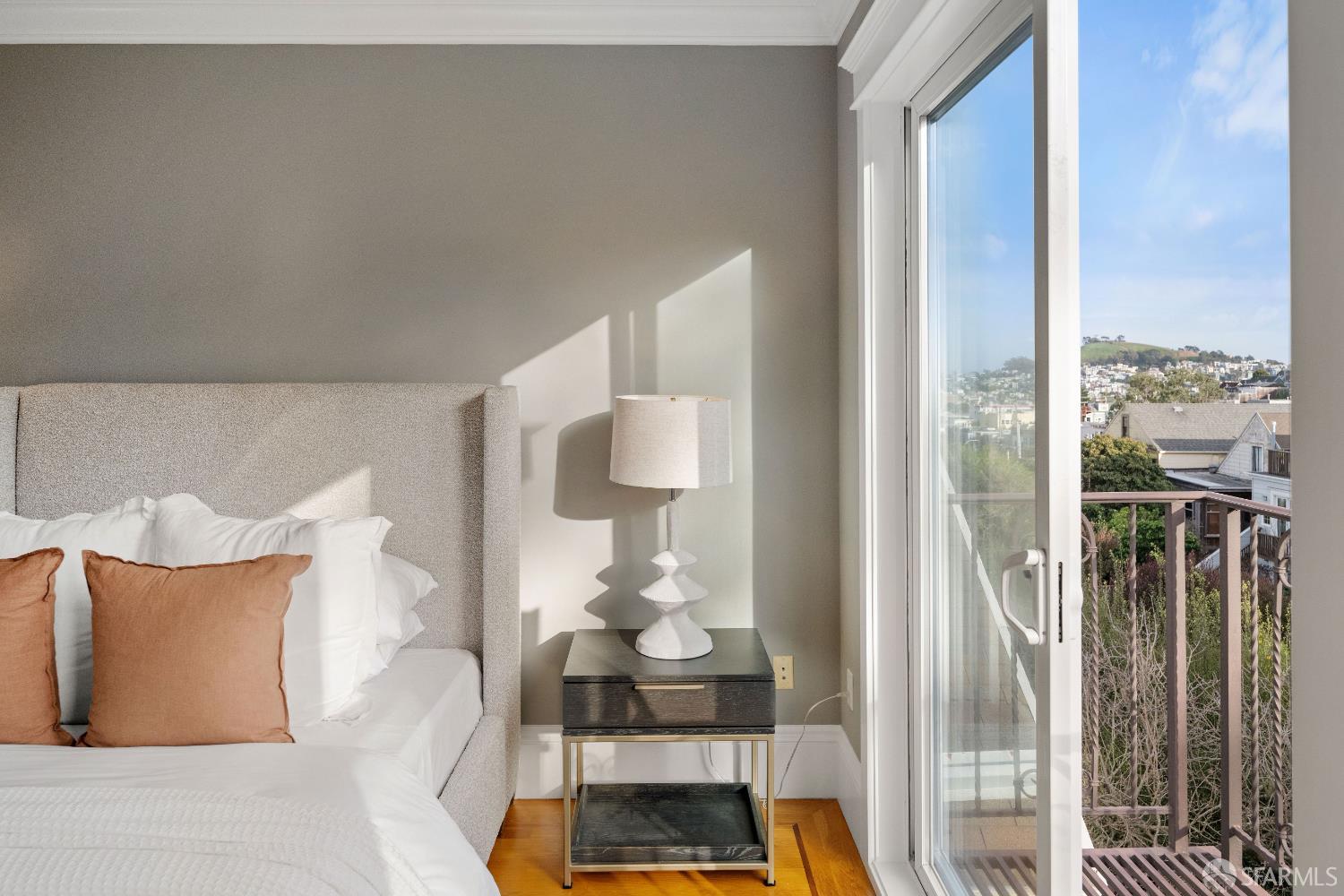 Detail Gallery Image 56 of 70 For 4241 25th St #2,  San Francisco,  CA 94114 - 4 Beds | 3/1 Baths