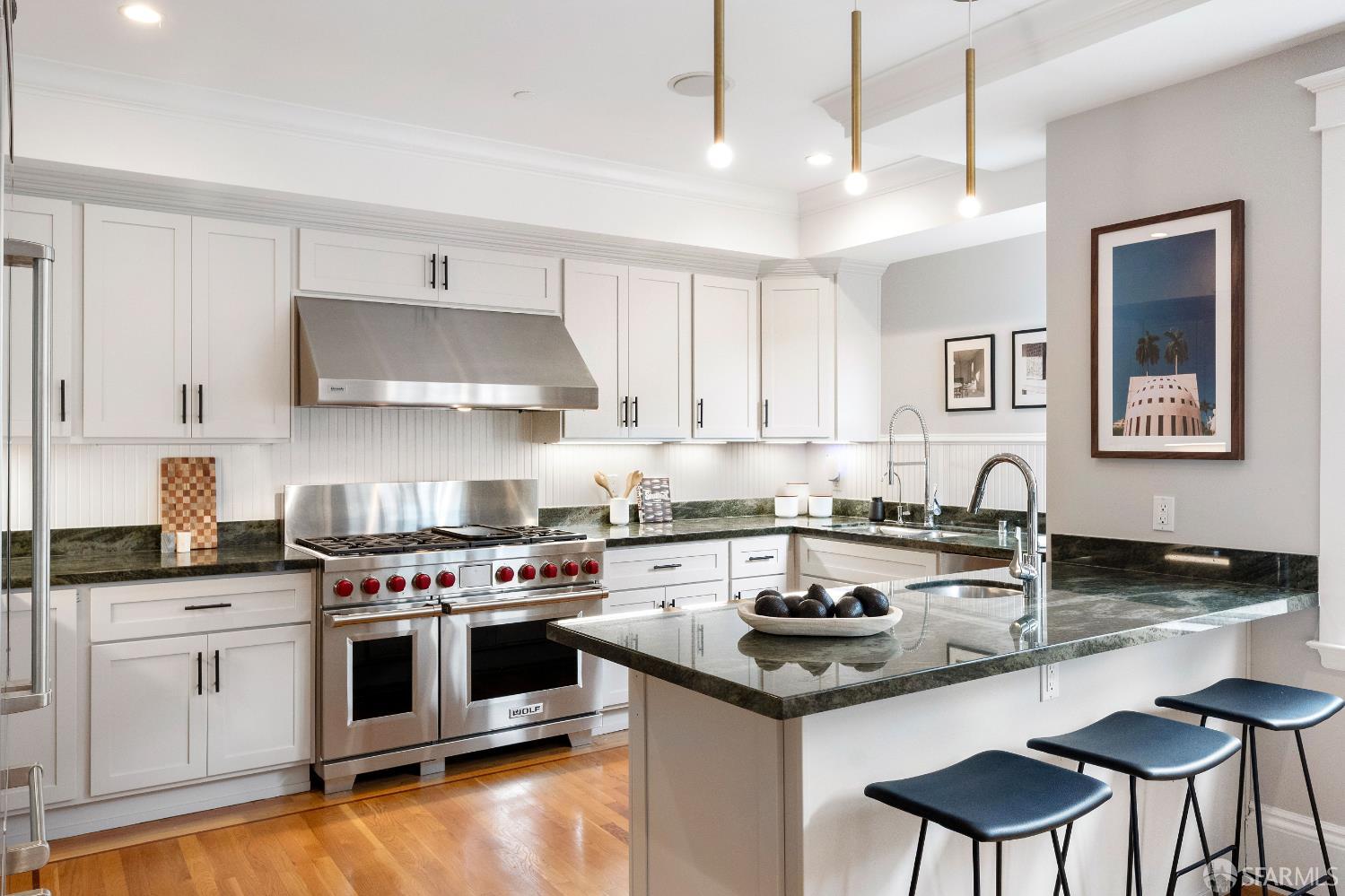 Detail Gallery Image 19 of 70 For 4241 25th St #2,  San Francisco,  CA 94114 - 4 Beds | 3/1 Baths