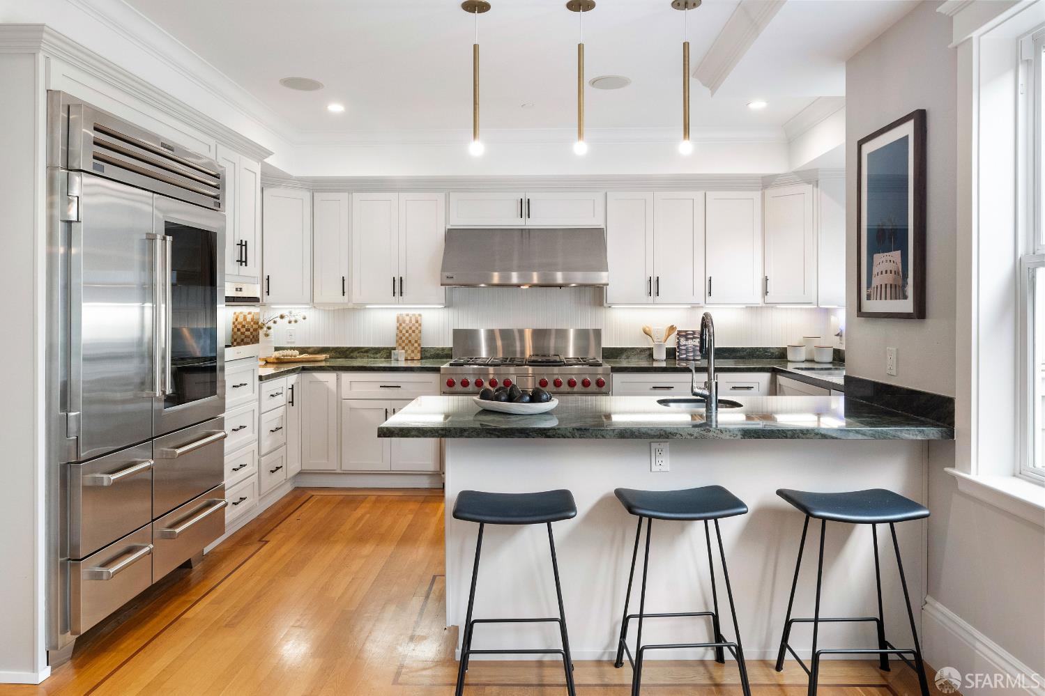 Detail Gallery Image 18 of 70 For 4241 25th St #2,  San Francisco,  CA 94114 - 4 Beds | 3/1 Baths