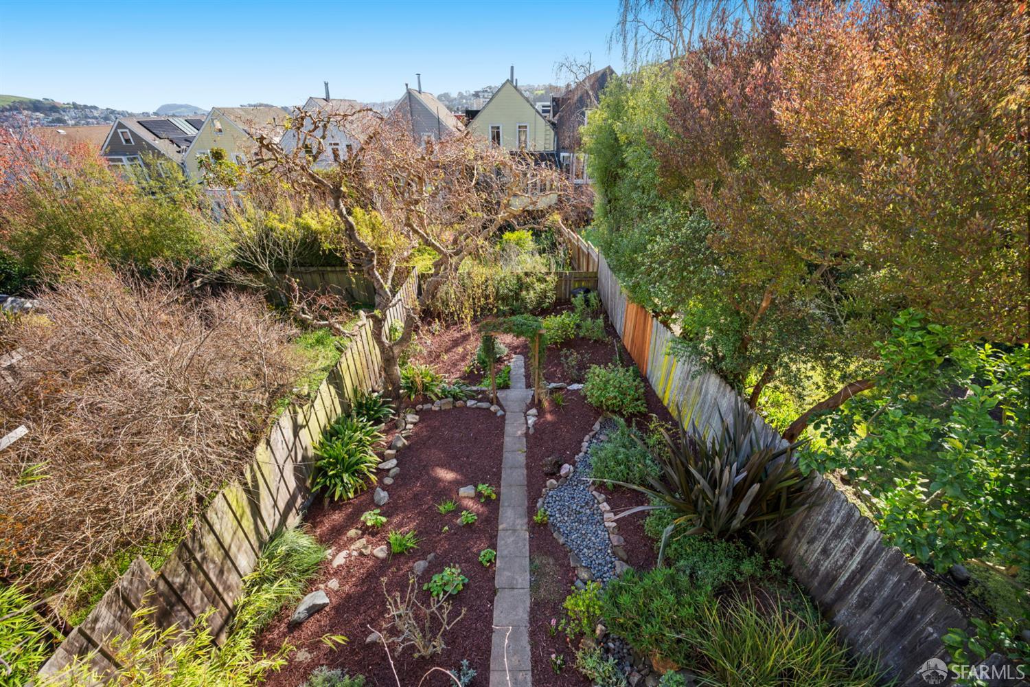 Detail Gallery Image 44 of 52 For 3853 22nd St, San Francisco,  CA 94114 - 3 Beds | 2/1 Baths