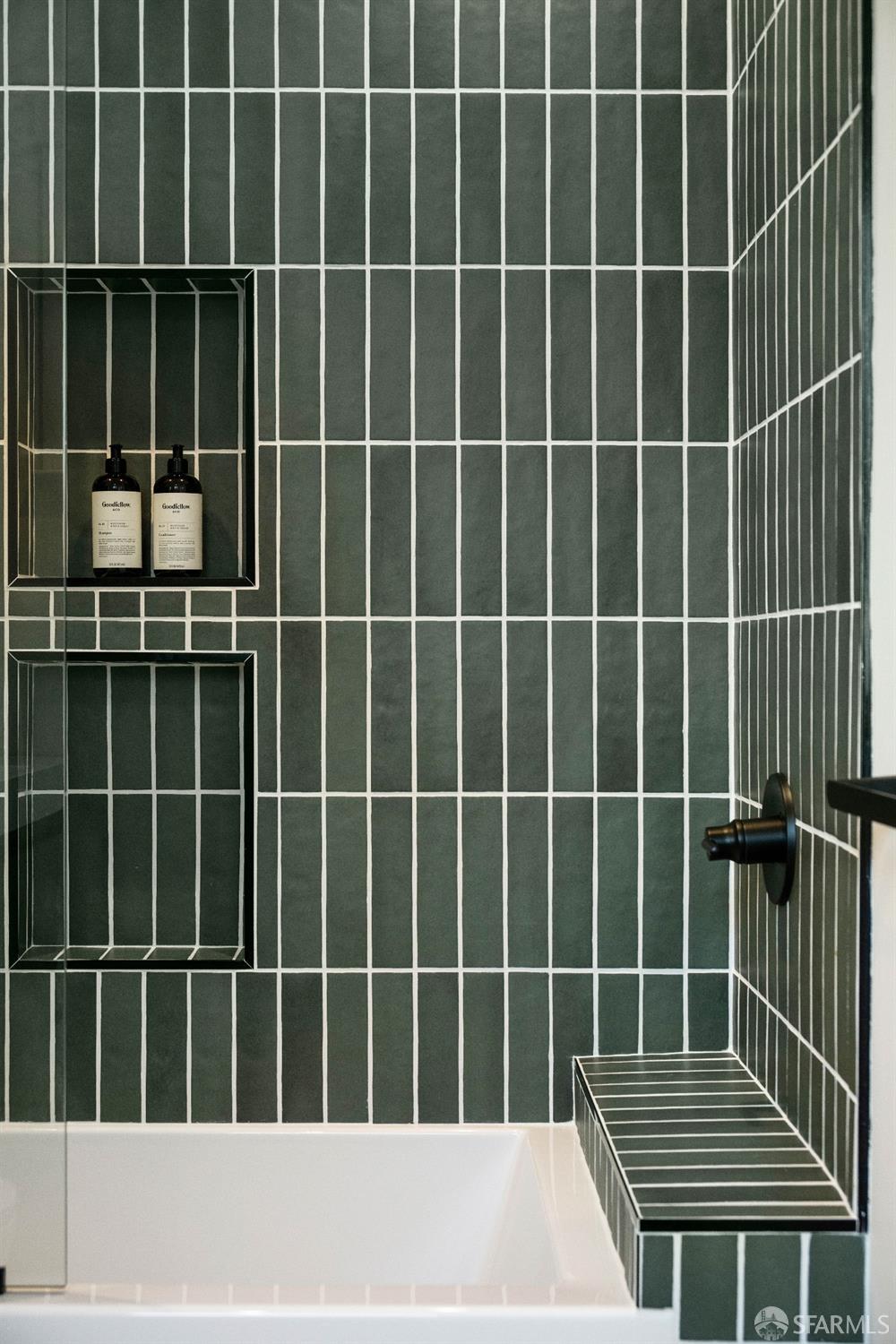 Detail Gallery Image 29 of 70 For 4241 25th St #2,  San Francisco,  CA 94114 - 4 Beds | 3/1 Baths