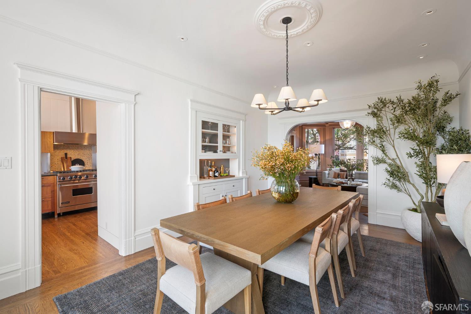 Detail Gallery Image 11 of 52 For 3853 22nd St, San Francisco,  CA 94114 - 3 Beds | 2/1 Baths