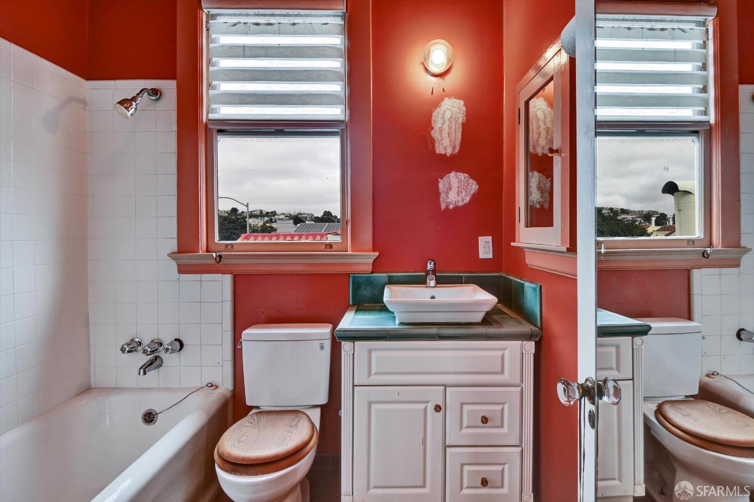 Detail Gallery Image 26 of 41 For 1458 Palou Ave, San Francisco,  CA 94124 - 2 Beds | 1/1 Baths