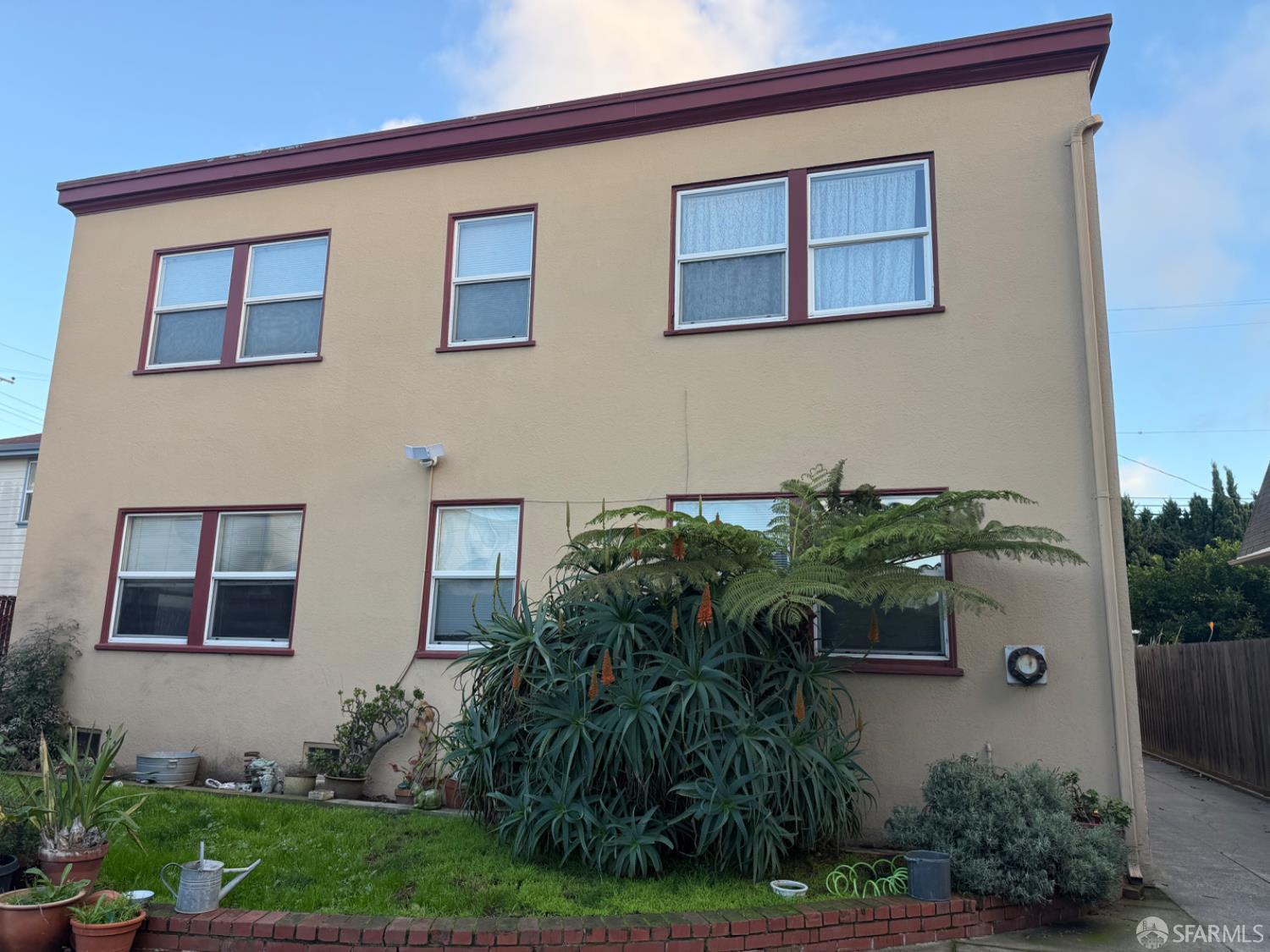 Detail Gallery Image 6 of 11 For 1531 Sw 28th Ave, Oakland,  CA 94608 - 0 Beds | 0 Baths