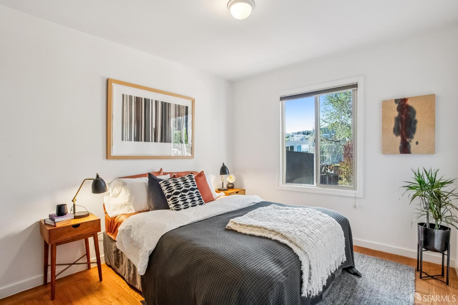 Detail Gallery Image 12 of 52 For 126 Bradford St, San Francisco,  CA 94110 - 2 Beds | 1 Baths