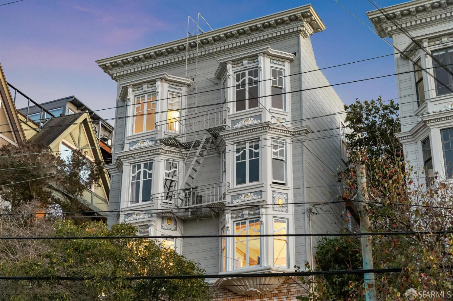 Detail Gallery Image 3 of 83 For 1145 Green St #2,  San Francisco,  CA 94109 - 1 Beds | 1 Baths