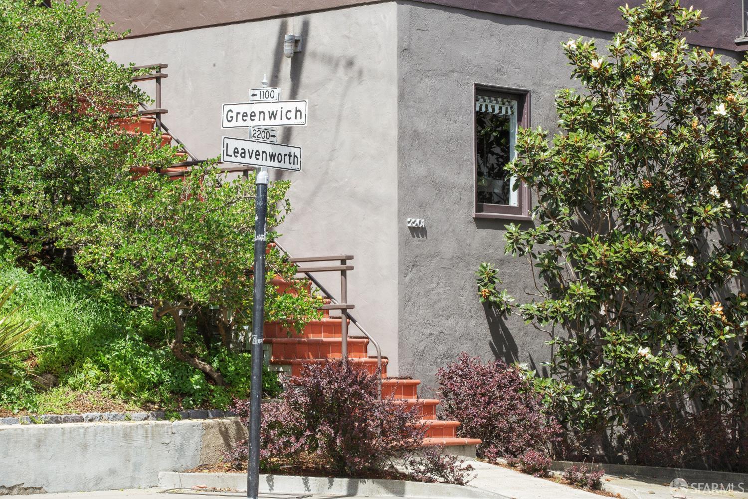 Detail Gallery Image 73 of 83 For 1145 Green St #2,  San Francisco,  CA 94109 - 1 Beds | 1 Baths