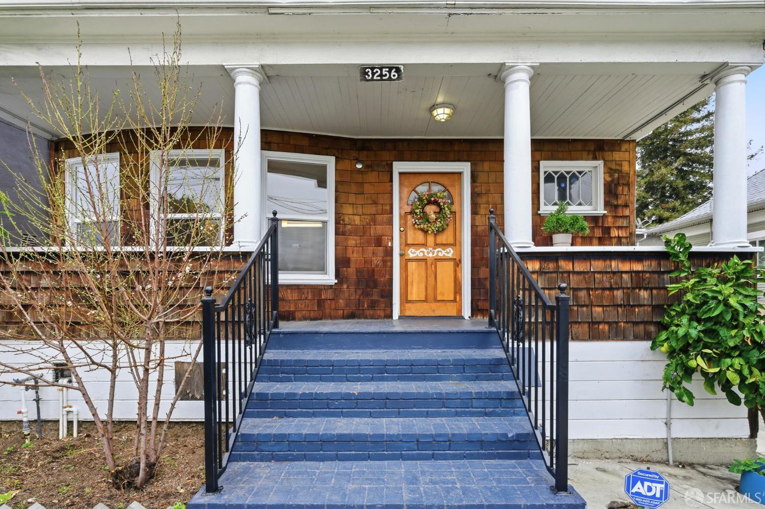 Detail Gallery Image 5 of 46 For 3256 Prentiss St, Oakland,  CA 94601 - 3 Beds | 2 Baths