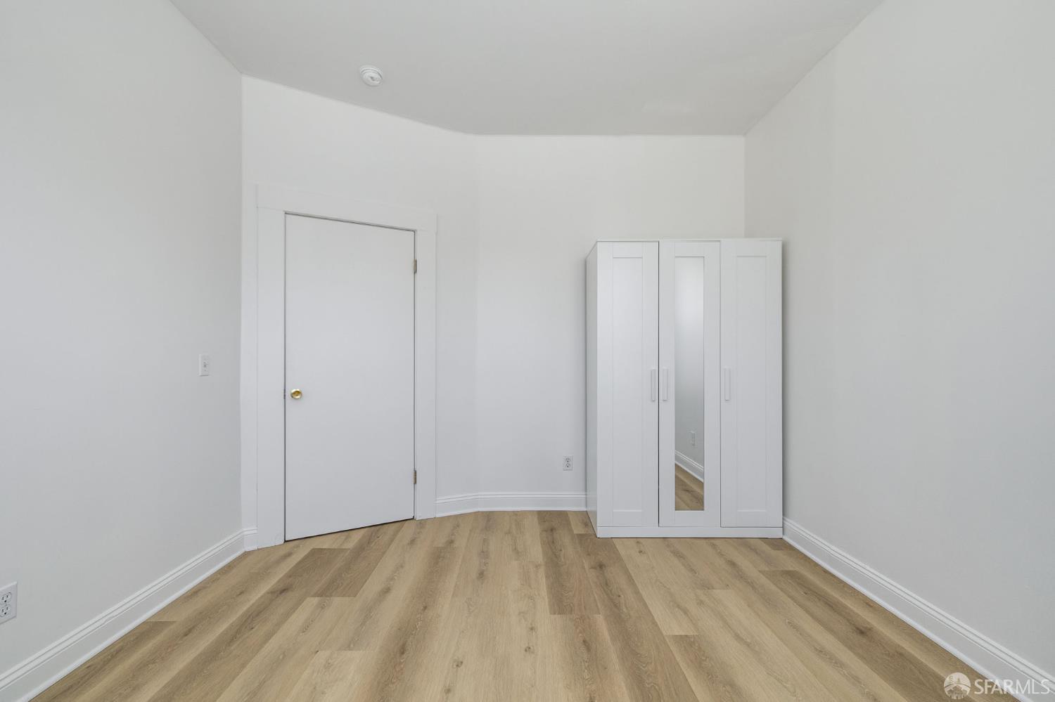 Detail Gallery Image 10 of 39 For 715 Clementina St, San Francisco,  CA 94103 - – Beds | – Baths