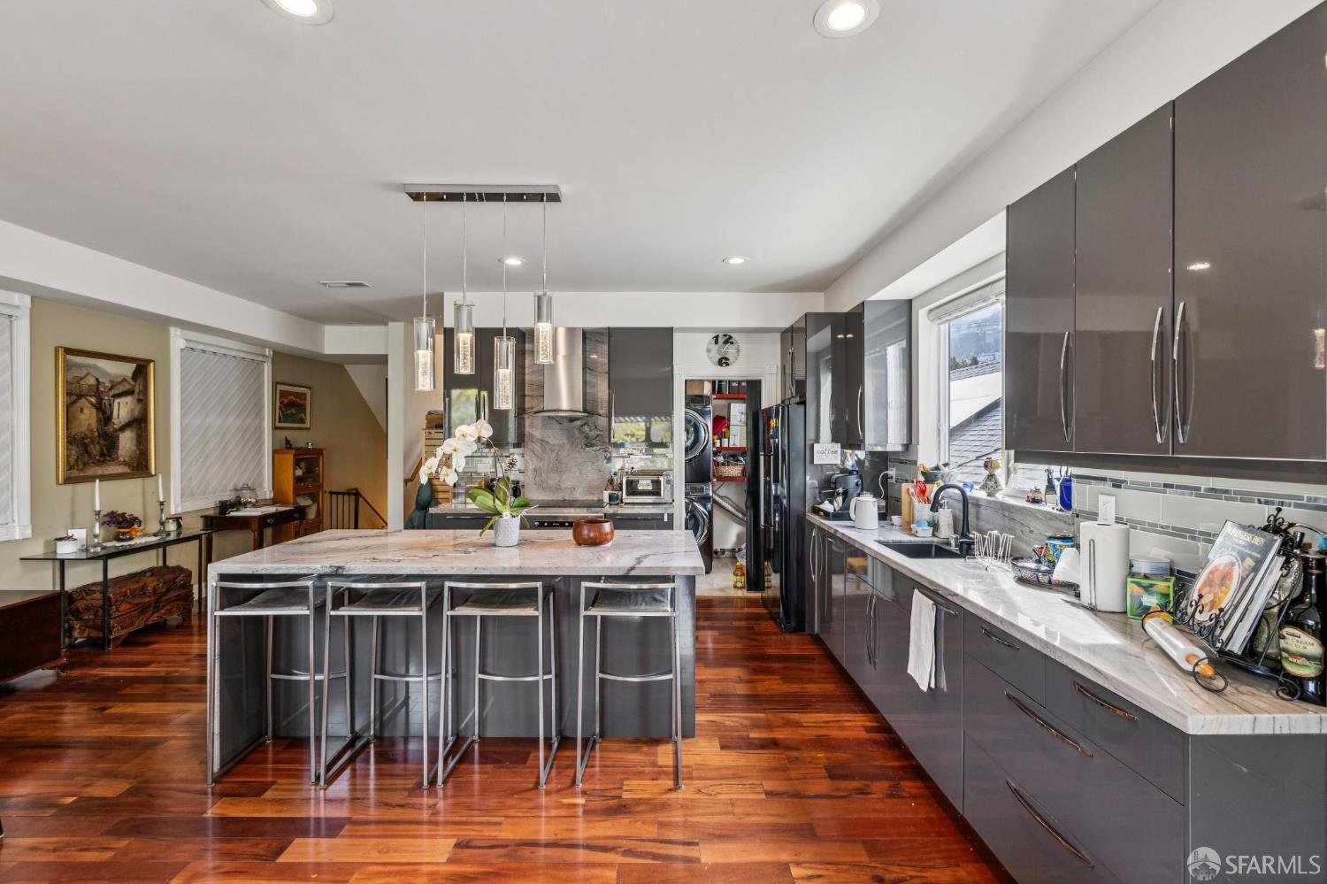 Detail Gallery Image 14 of 44 For 440 29th St, San Francisco,  CA 94131 - 7 Beds | 5 Baths