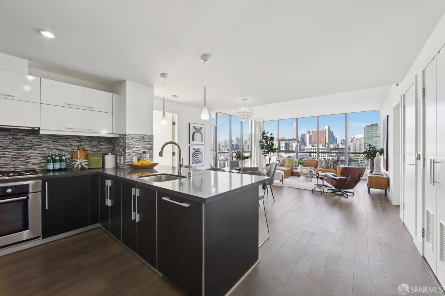 Photo #15: 426095253 Listing: Photo #15