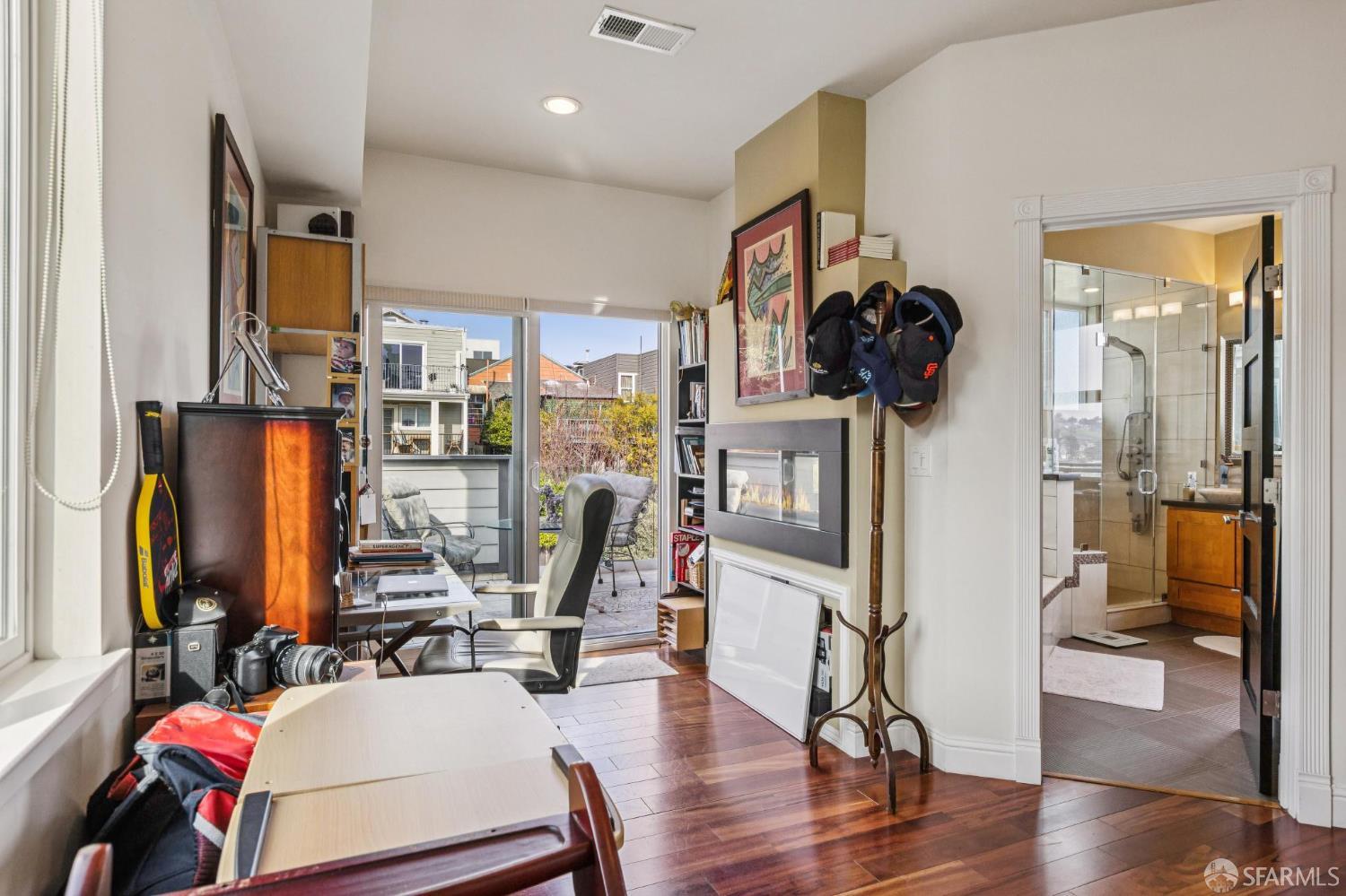 Detail Gallery Image 18 of 44 For 440 29th St, San Francisco,  CA 94131 - 7 Beds | 5 Baths