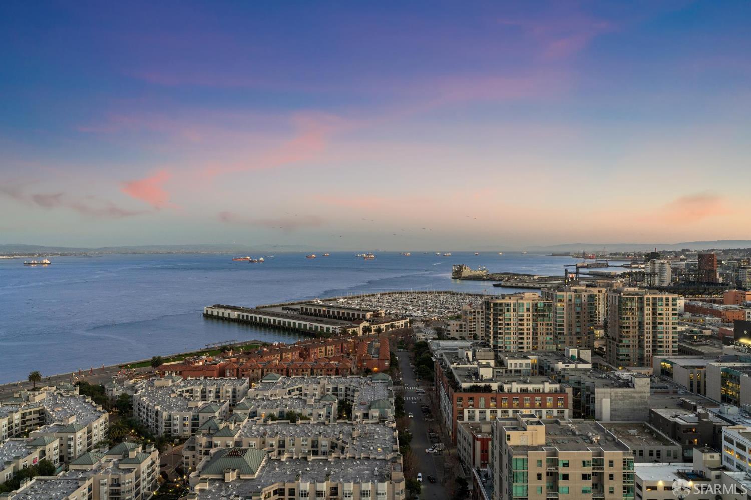Detail Gallery Image 9 of 46 For 425 1st St #2403,  San Francisco,  CA 94105 - 2 Beds | 2 Baths