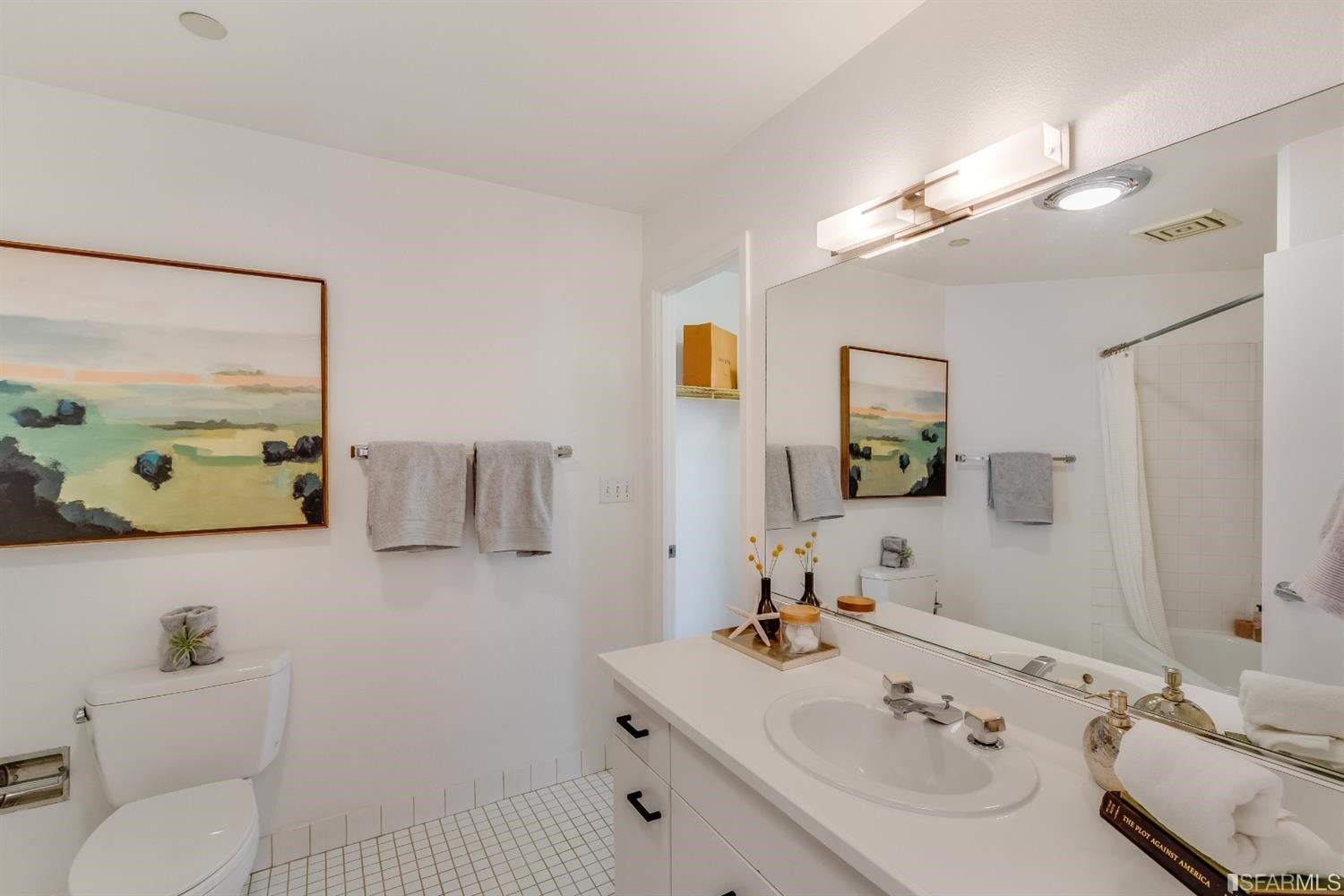 Detail Gallery Image 10 of 18 For 1 Daniel Burnham #520,  San Francisco,  CA 94109 - 0 Beds | 1 Baths