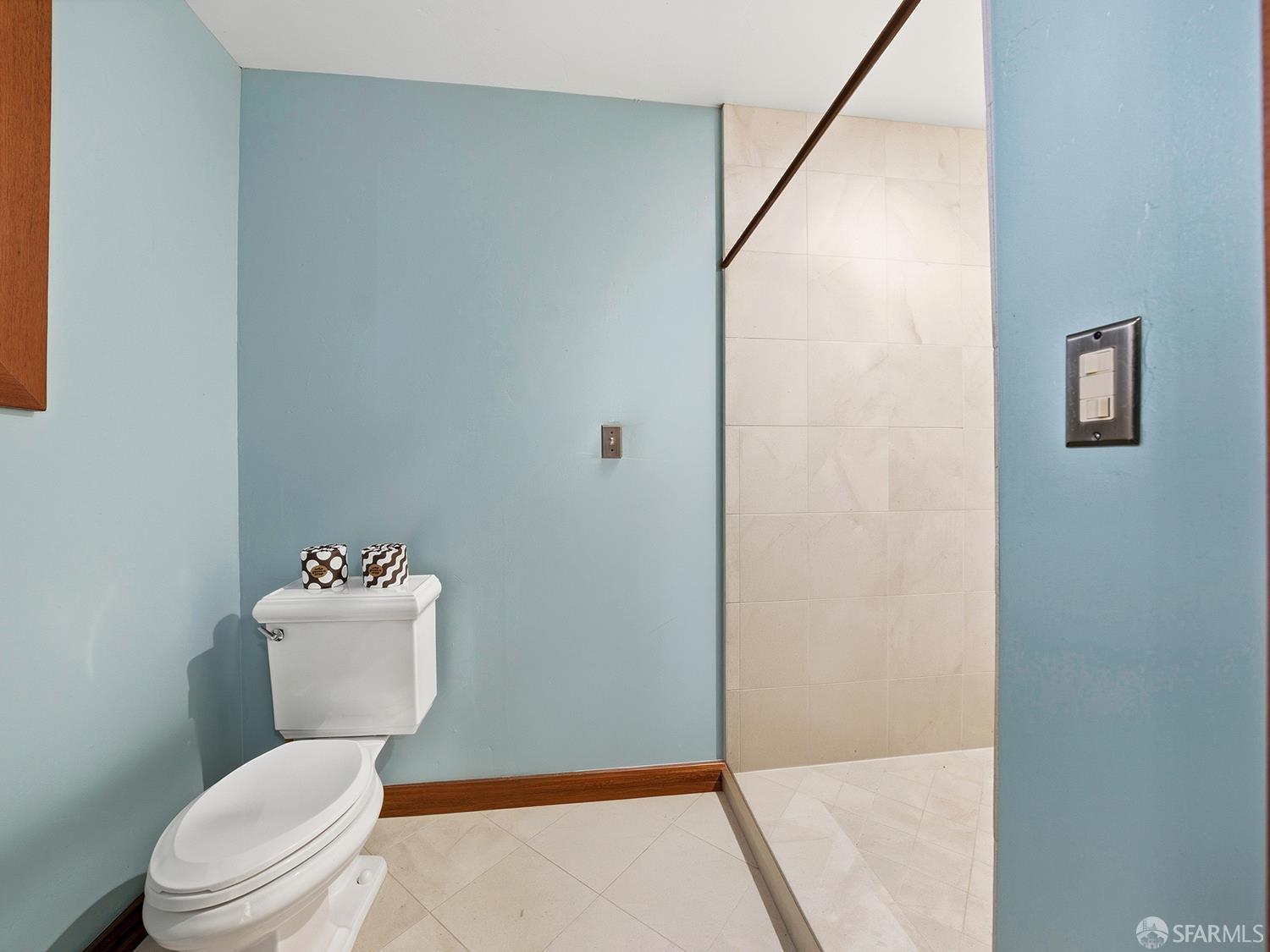 Detail Gallery Image 34 of 71 For 236 King Ave #C,  Piedmont,  CA 94610 - 3 Beds | 2/1 Baths