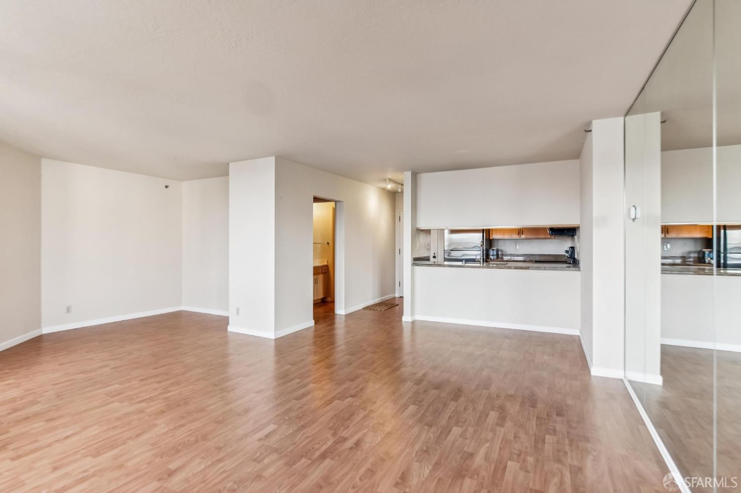 Detail Gallery Image 4 of 24 For 900 Bush St #617,  San Francisco,  CA 94109 - 1 Beds | 2 Baths