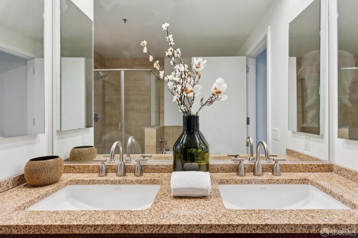 Detail Gallery Image 19 of 46 For 425 1st St #2403,  San Francisco,  CA 94105 - 2 Beds | 2 Baths
