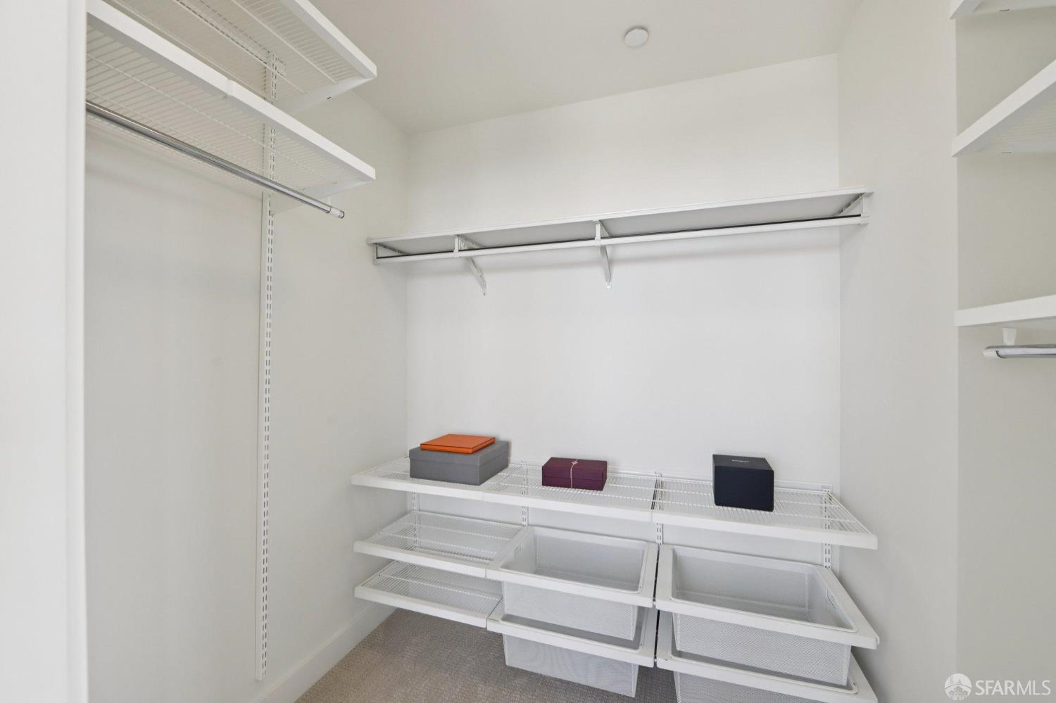 Photo #31: 426095253 Listing: Photo #31