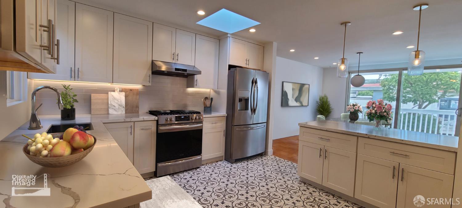 Detail Gallery Image 3 of 38 For 570 27th Ave, San Francisco,  CA 94121 - – Beds | – Baths