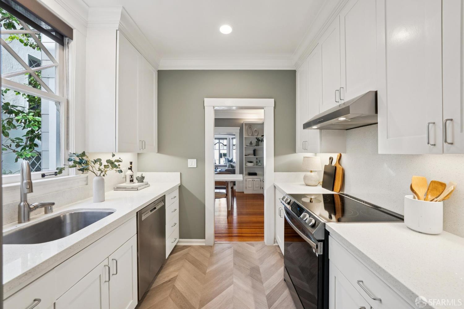 Detail Gallery Image 27 of 83 For 1145 Green St #2,  San Francisco,  CA 94109 - 1 Beds | 1 Baths