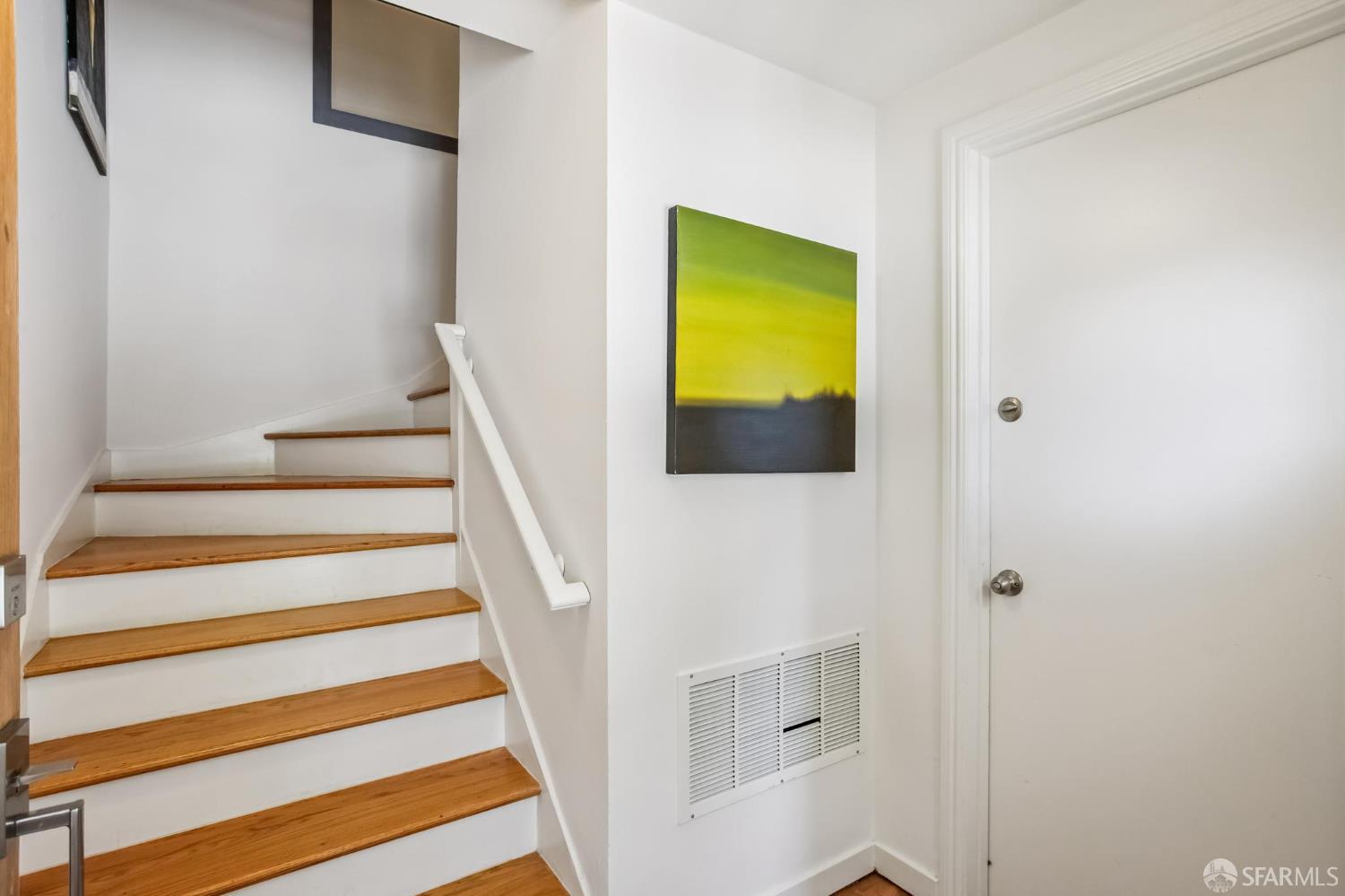 Detail Gallery Image 8 of 52 For 126 Bradford St, San Francisco,  CA 94110 - 2 Beds | 1 Baths