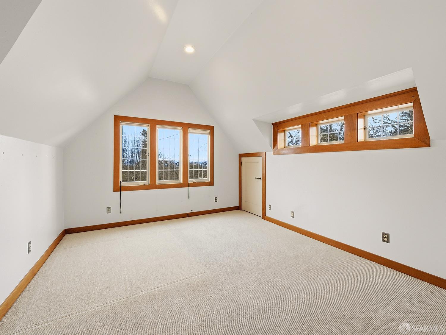 Detail Gallery Image 39 of 71 For 236 King Ave #C,  Piedmont,  CA 94610 - 3 Beds | 2/1 Baths