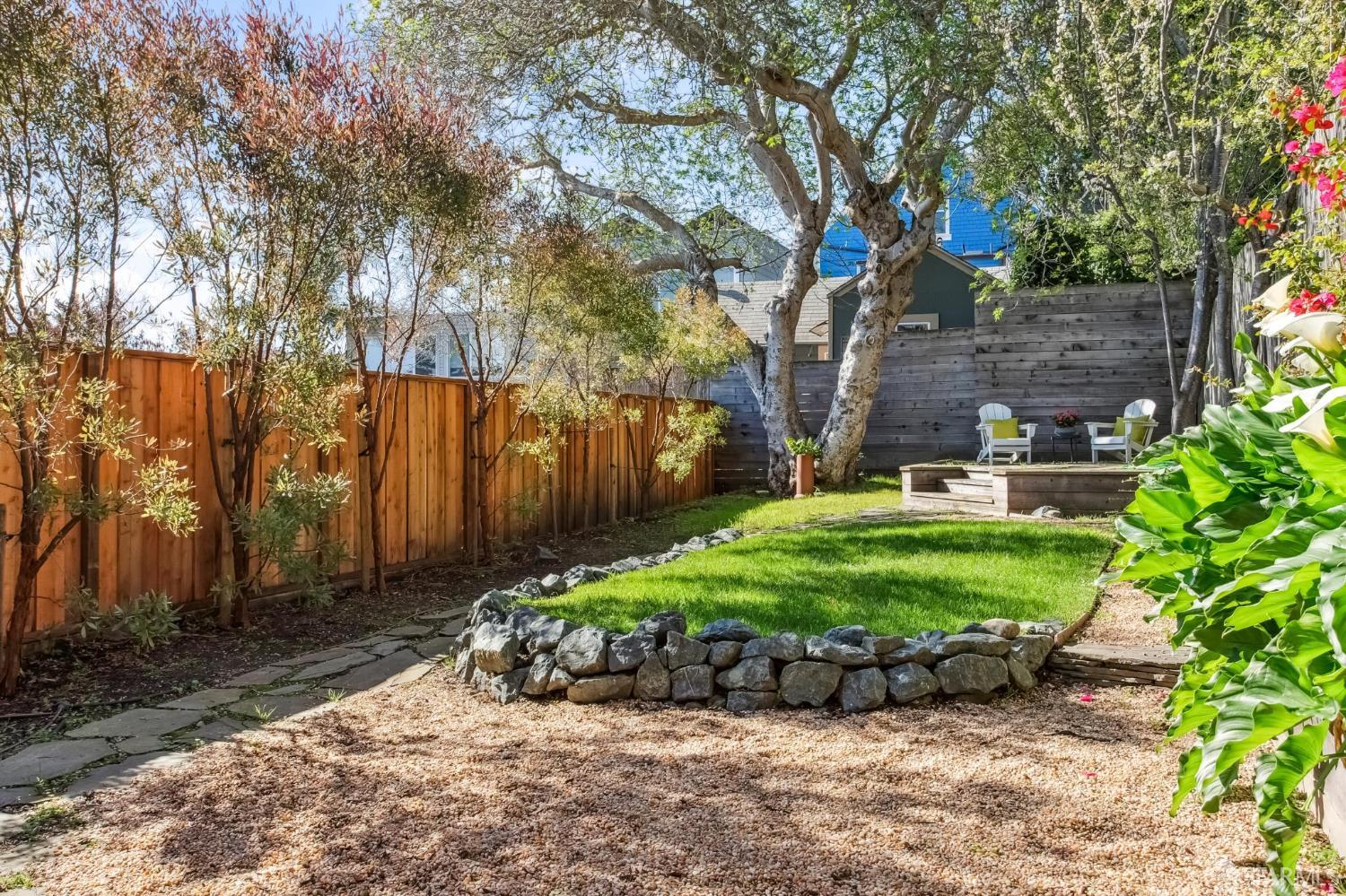 Detail Gallery Image 39 of 52 For 126 Bradford St, San Francisco,  CA 94110 - 2 Beds | 1 Baths