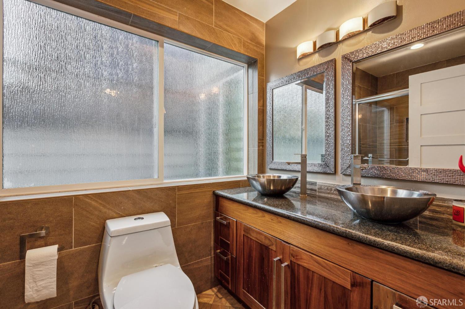 Detail Gallery Image 39 of 44 For 440 29th St, San Francisco,  CA 94131 - 7 Beds | 5 Baths