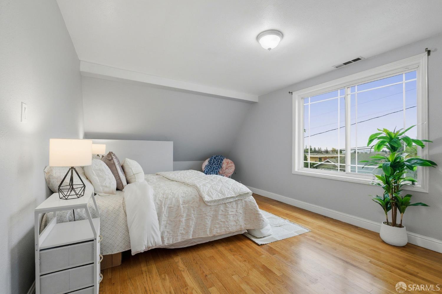 Detail Gallery Image 24 of 46 For 3256 Prentiss St, Oakland,  CA 94601 - 3 Beds | 2 Baths