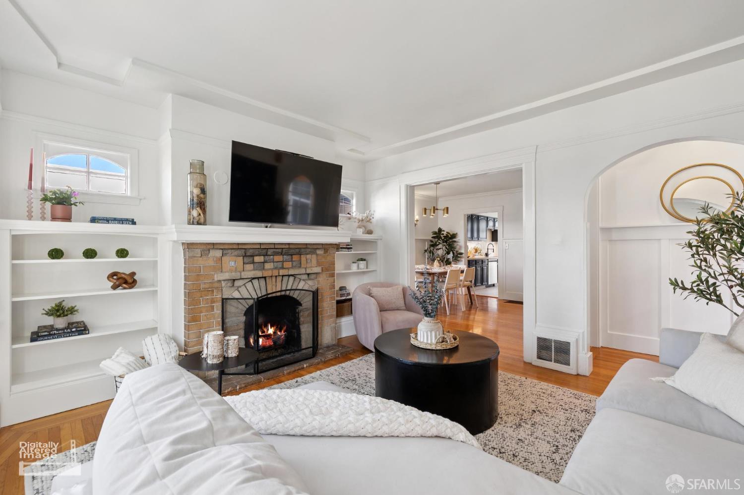 Detail Gallery Image 4 of 44 For 142 Jules Ave, San Francisco,  CA 94112 - 3 Beds | 2 Baths