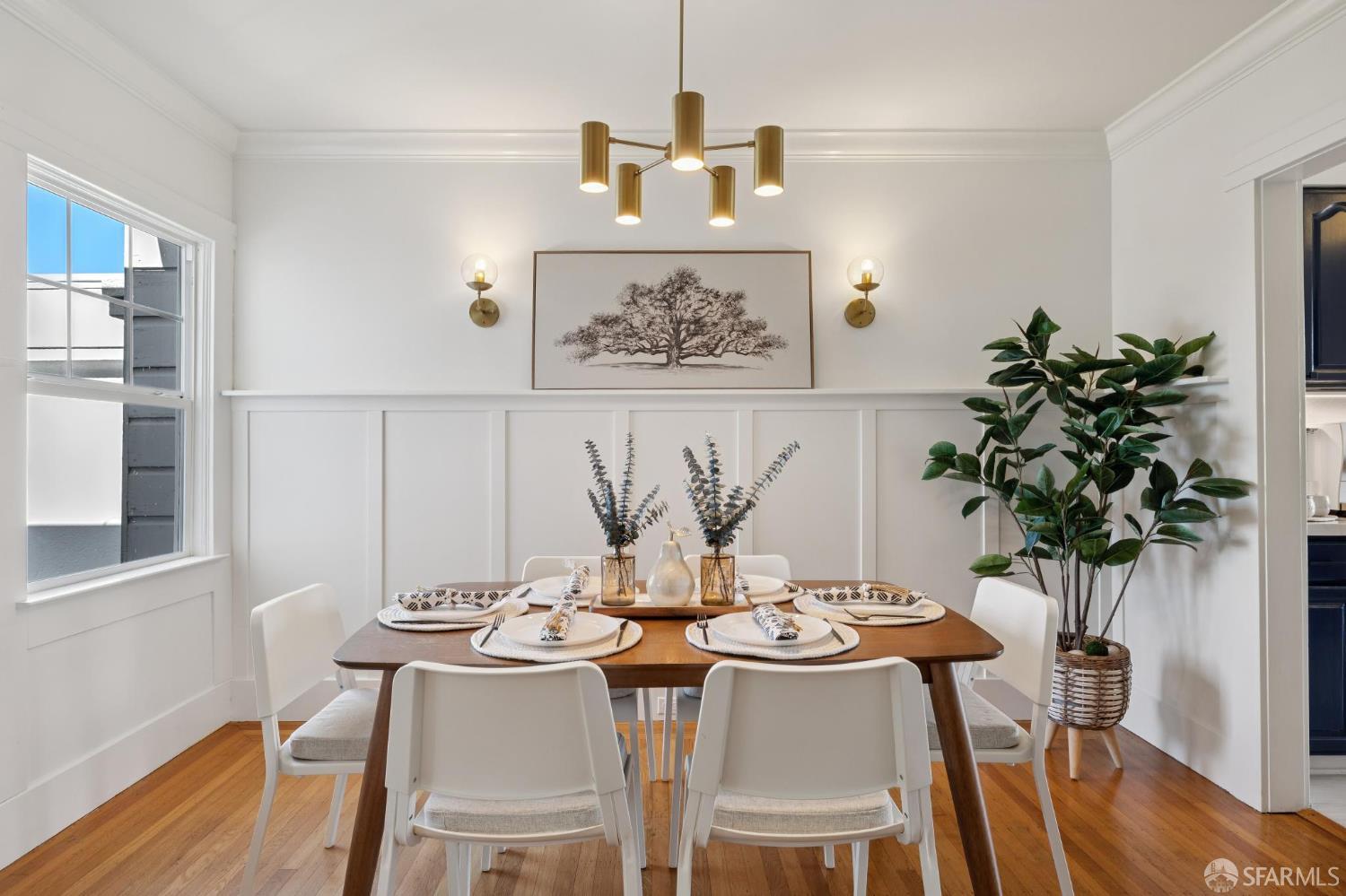 Detail Gallery Image 5 of 44 For 142 Jules Ave, San Francisco,  CA 94112 - 3 Beds | 2 Baths